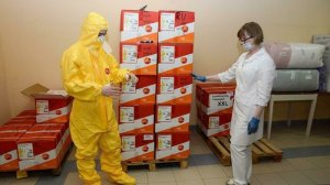 «Помочь врачам сейчас — это наш долг». Основатель «Цифровой долины Сочи» Антон Немкин передал медикам защитные костюмы