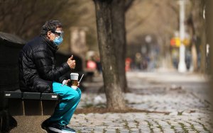 «Самое страшное, что пациенты в сознании, пока готовится коктейль забвения»: дневник русского доктора в Нью-Йорке