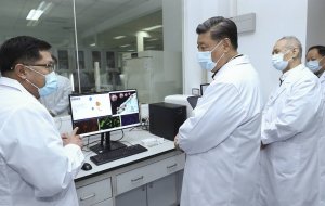 Китай направил в Россию группу медицинских экспертов для борьбы с коронавирусом    (По данным издания Sina, медики также доставят в РФ противоэпидемические материалы)