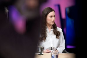 Премьер-министр Финляндии заявила, что утратила доверие к главе Центра кризисного снабжения после скандала с китайскими масками
