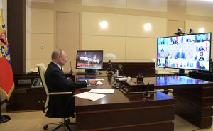 Помогать напрямую  (Президент предложил новые меры поддержки граждан и бизнеса)