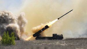 На Украине заявили о возможности нанести ракетный удар по российскому НПЗ