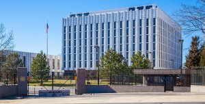 На связь с Посольством России в США продолжают выходить родители школьников... Знаем о местонахождении 17 детей - посол А.И.Антонов
