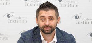 Укус «руки дающего»: лидер правящей на Украине партии оскорбил Китай