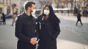 Во Франции 70% вызовов в полицию оказались доносами на нарушителей карантина