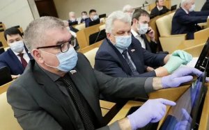 Госдума разрешила получать российское гражданство без отказа от иностранного