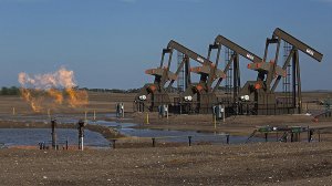 Впервые с 1999 года стоимость американской нефти WTI  опустилась ниже отметки $15 за баррель