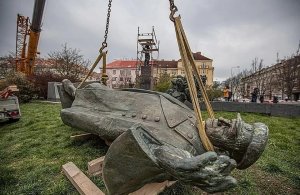 Инициатору сноса памятника Коневу предоставили охрану