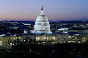 «Коронавирус как оправдание»: экономисты объяснили, почему в США плохо справляются с кризисом
