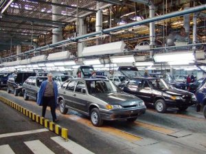 Президент потребовал от чиновников пересесть на российские автомобили