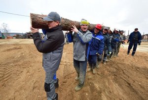 В Белоруссии в разгар пандемии коронавируса провели общенациональный субботник