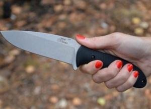 ФЕЙСНЬЮЗ (Украина) В Харькове на улице обнаружили обнаженную женщину, которая несла в пакете отрубленную голову (фото 18+)