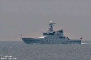 "Академика Черского" встретили Балтфлот, ВМС Дании и шведский вертолет