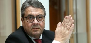 Экс-глава МИД Германии: в борьбе с коронавирусом Запад потерпел «полный провал»