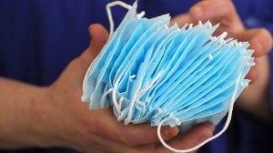 С 12 мая ношение масок или респираторов в общественных местах будет для жителей обязательным