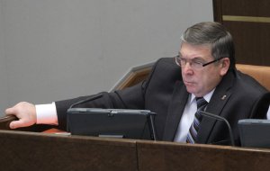 Сенатор рассказал о влиянии продуктов с ГМО на ситуацию с коронавирусом