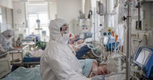 [04.05/COVID-19] В России проведено >4,4 млн. тестов (+157 тыс. в сутки), зарегистрировано 155370 инфицированных (+10102 (7,0%)), выздоровело 19865 человек (+1770), 1451 скончалось (+95)