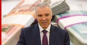 ТАСС: задержан банкир по делу о выводе из России ничтожно-малого - всего то навсего 500 млрд рублей .