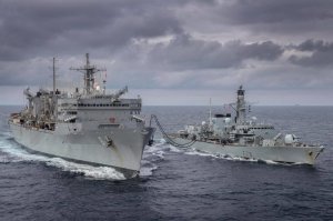 Англосакская группировка вторглась в Баренцево море. Норвежские и другие европейские  ВМС в агрессивной демонстрации не участвуют