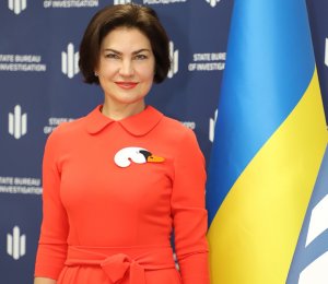 Генпрокурор Украины извинилась перед националистами за песню «День Победы»