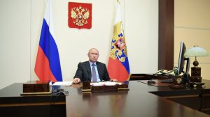 Путин в режиме видеоконференции на совещании с правительством по ситуации с COVID-19 заявил об истечении периода нерабочих дней и переходу к этапу постепенного снятия ограничений