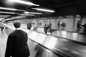 Французов предупредили о возможности повторной изоляции из-за COVID-19