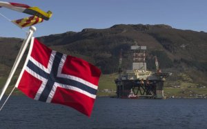 Крупнейший в мире нефтяной фонд сдался коронавирусу