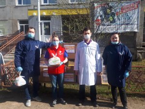 В Коми участники акции #МыВместе передали более восьми тысяч средств индивидуальной защиты сельской больнице