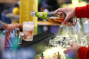 Половина регионов России собирается ужесточить продажу алкоголя