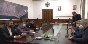 В Дербенте около 10 тысяч больных пневмонией, в Центральной горбольнице введут режим ЧС