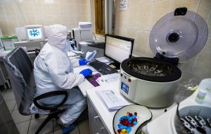 [19.05/COVID-19] В России проведено >7,5 млн. тестов (+225,7 тыс. в сутки), зарегистрировано 308705 инфицированных (+8764 (2,9%)), выздоровело 85392 человек (+9262), 2972 скончалось (+135)