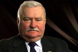 Валенса: Зачем Польше дорогущий американский СПГ? Пприобретение газа в России экономически выгоднее Польше, чем закупки в США
