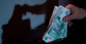 В России предложили массово сажать за серые зарплаты