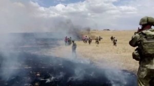Американские военные подожгли поле сирийского фермера