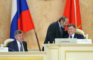 Перебежчиков нигде не любят (специально для precedent)