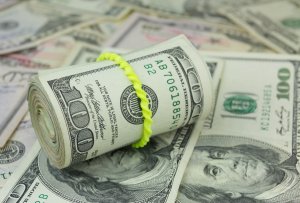 Российские банки ввезли рекордный за 6 лет объем долларов