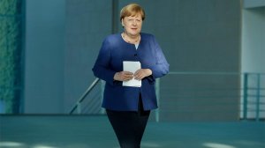 Меркель заявила о необходимости нового диалога с РФ при соблюдении санкций