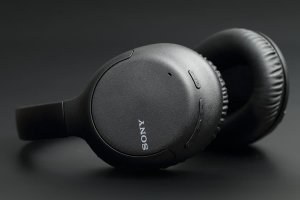 Sony представила новые наушники Sony WH-CH710N! Что новенького?