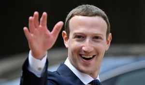 В Facebook будут устанавливать личность пользователей, чьи сообщения популярны в США