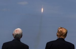 Стартовал первый за девять лет американский корабль с астронавтами