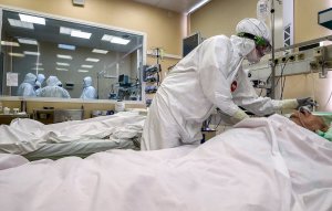 [30.05/COVID-19] В России проведено >10,6 млн. тестов (+327 тыс. в сутки), выявлено 405 842 заболевших (+9 268 (2,3%)), выздоровело 171 883 человек (+4 414), 4 693 скончалось (+138)