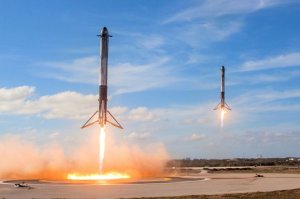 Прощание с «Роскосмосом». Как Илон Маск похоронил госкорпорацию с помощью одной ракеты