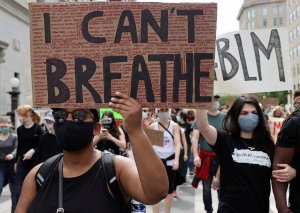 Работодатели в США готовы дать протестующим сотрудникам оплачиваемый отпуск