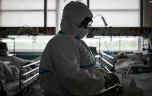 [3.06/COVID-19] В России проведено >11,7 млн. тестов (+ 307 тыс. в сутки), выявлено 441 108 заболевших (+8 831 (2%)), выздоровело 204 623 человек (+8 666), 5 384 скончалось (+169)