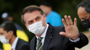 Президент страны Жаир Болсонару обвинил Всемирную организацию здравоохранения в излишней идеологизированности