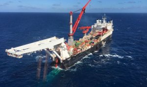 В ожидании "Фортуны". Почему бездействует "Академик Черский"