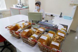 Ростех и РФПИ начнут выпуск нового препарата против коронавируса на основе плазмы крови