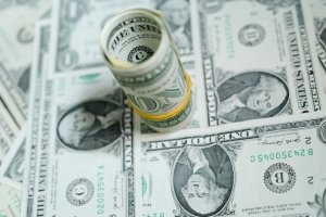 Госдолг США установил новый рекорд, достигнув уровня в 26 триллионов долларов со скоростью 1 триллион в месяц