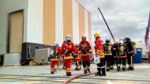 Во французском Тулоне загорелась атомная подлодка