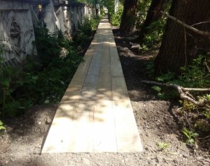 В Кирове восстановили разрушенный по ошибке тротуар